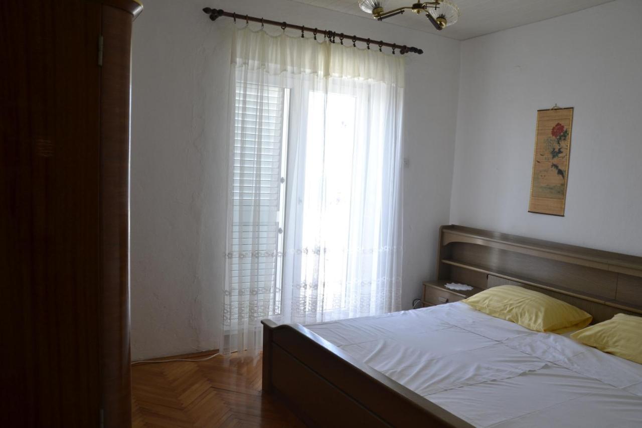 Apartments By The Sea Kustici, Pag - 6335 Zubovići Exterior foto